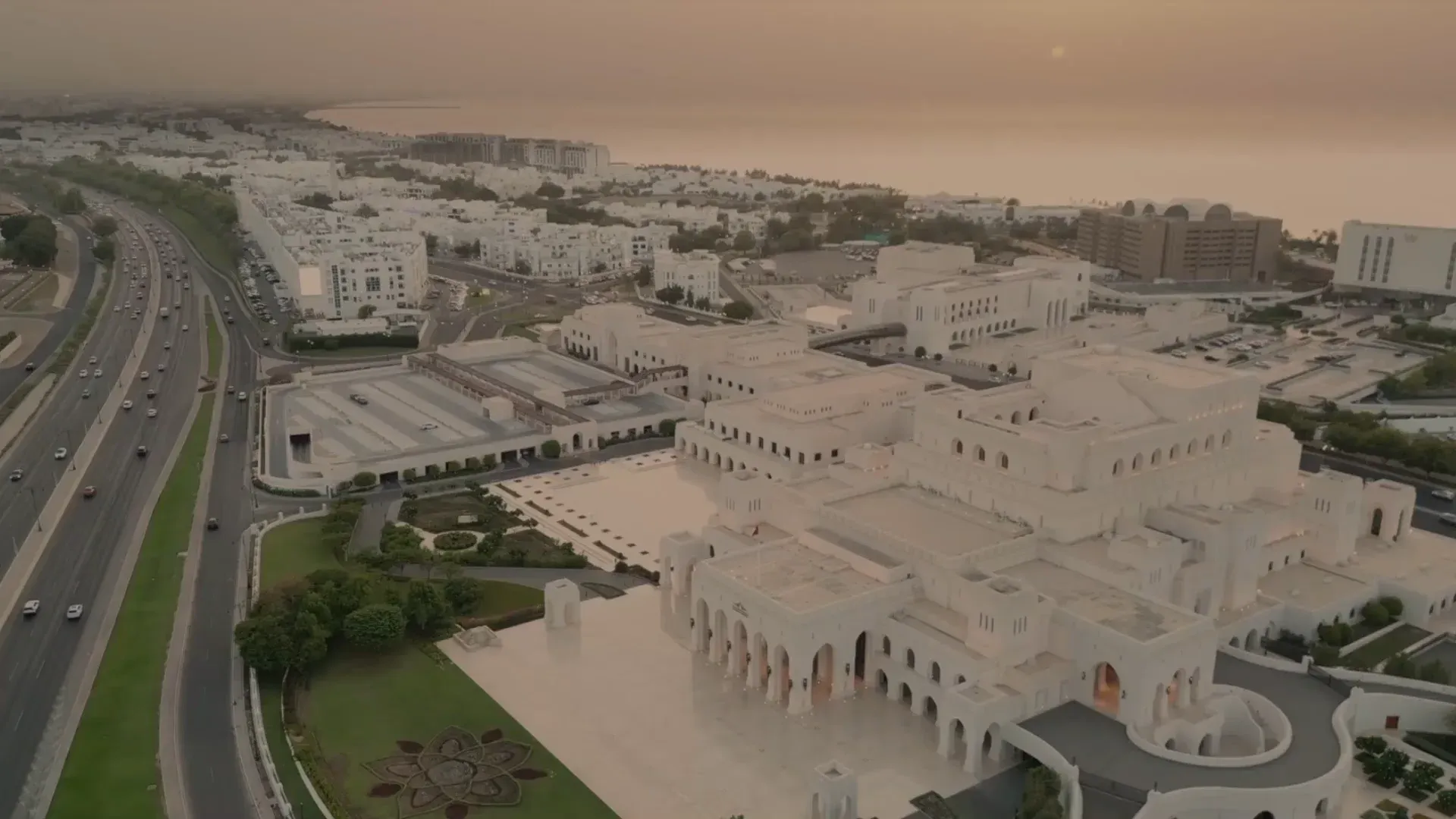 We Shape a Carbon Neutral Future